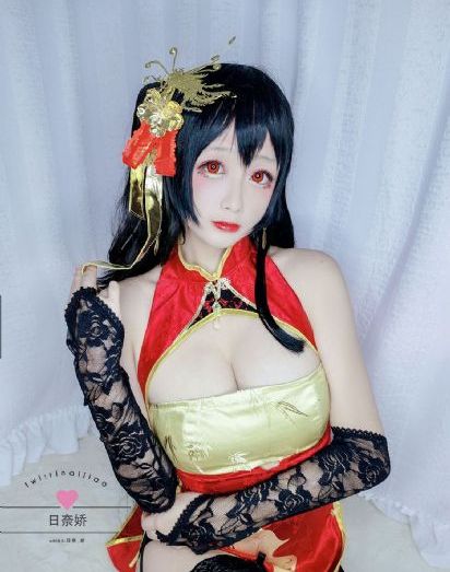 坏娜娜_十万网红美女美酱