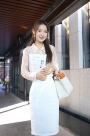 她在她老公面前被耍了_BD韩语免费观看视频