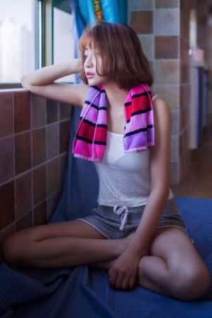 小姨子免费电影_十万网红美女美酱