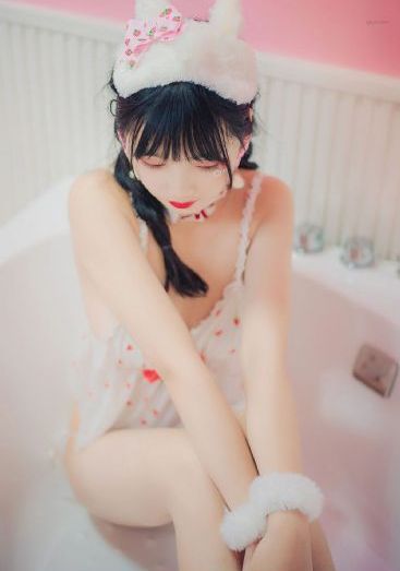 jizz日本人年轻护士出水视频_4K高清完整版